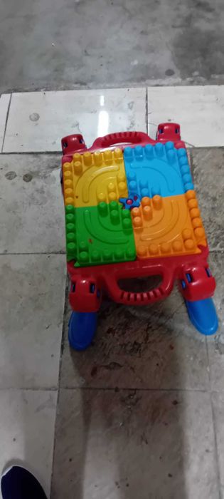 Brinquedo para crianças ou bebés baratinho
