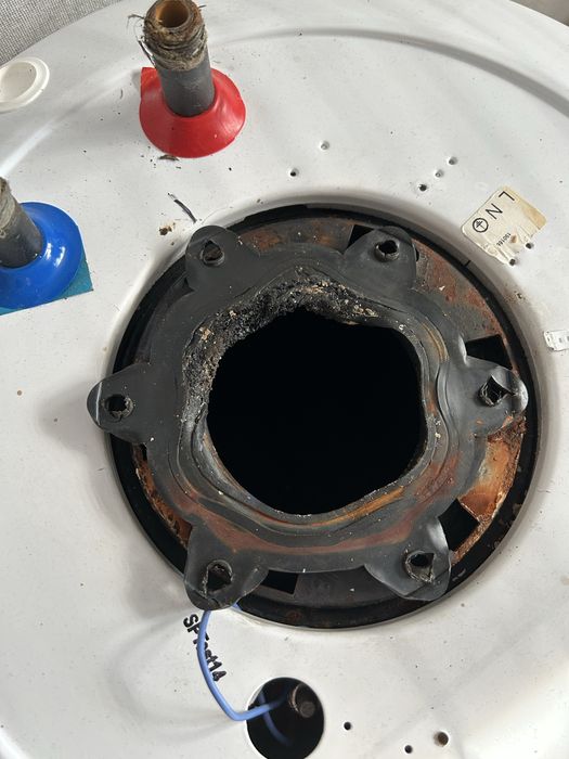 Бойлер б/в.            .