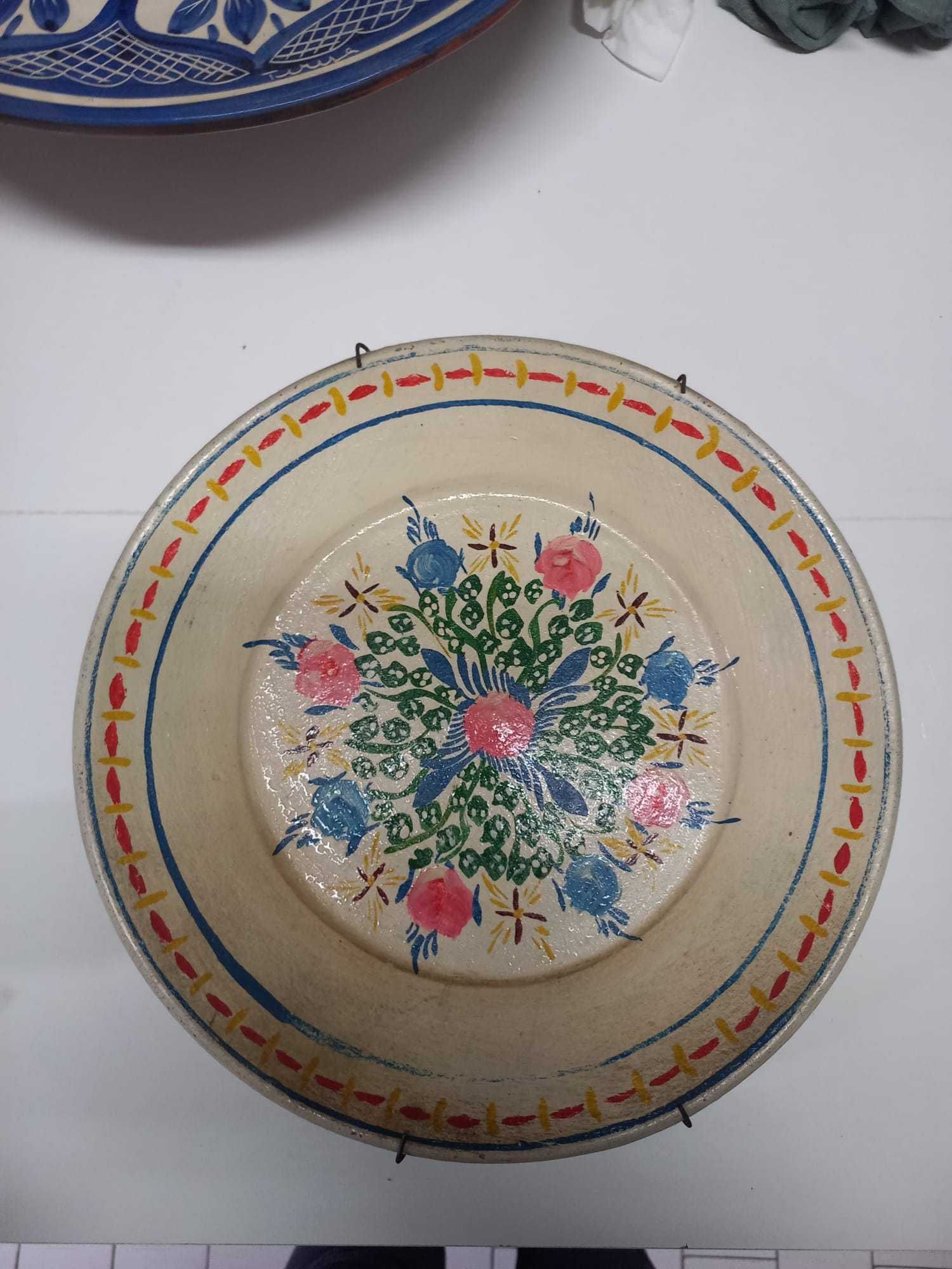Pratos decorativos
