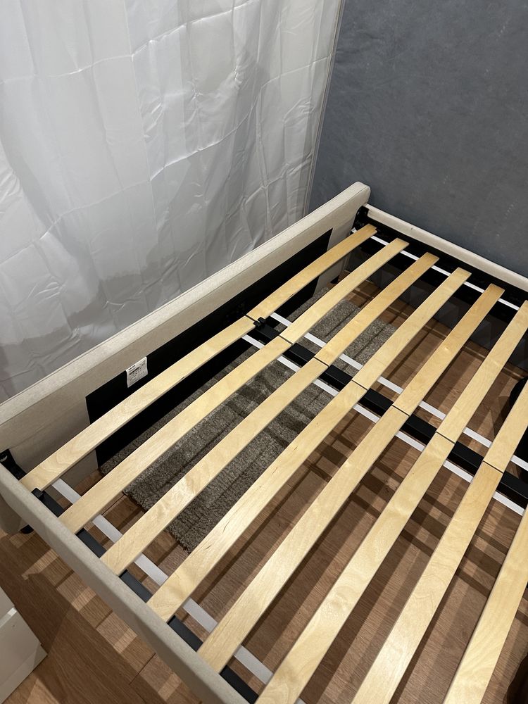 Cama casal Ikea hauga