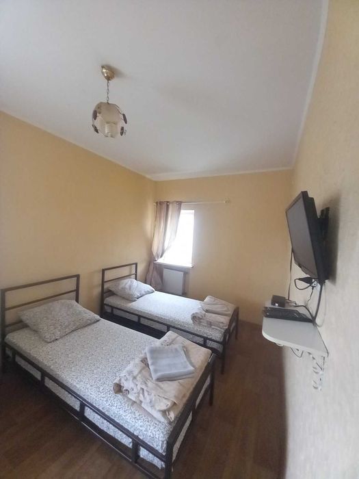 Квартира-студія подобово 550 погодинно 250