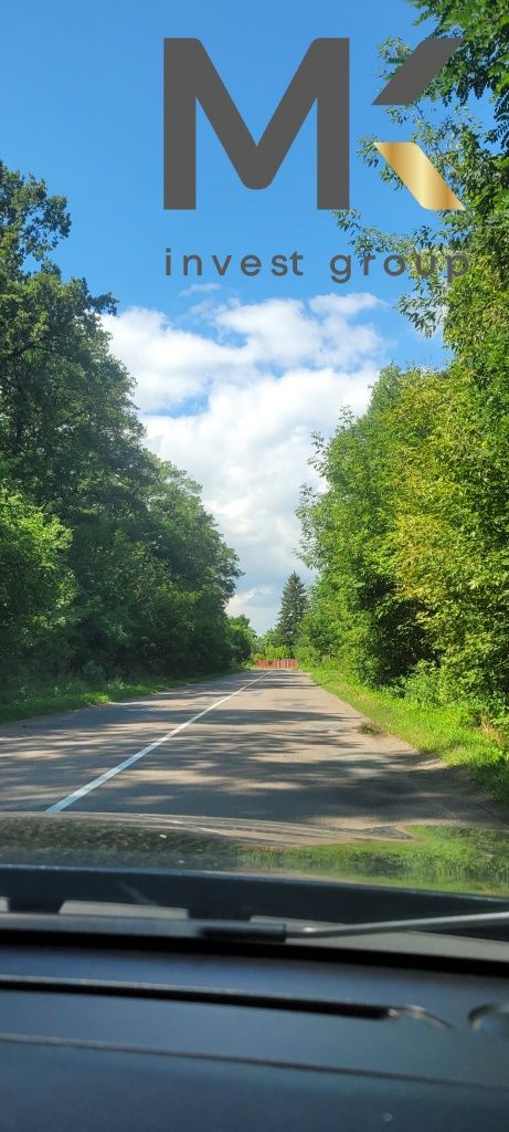 Будинок на 25 сотках землі біля лісу