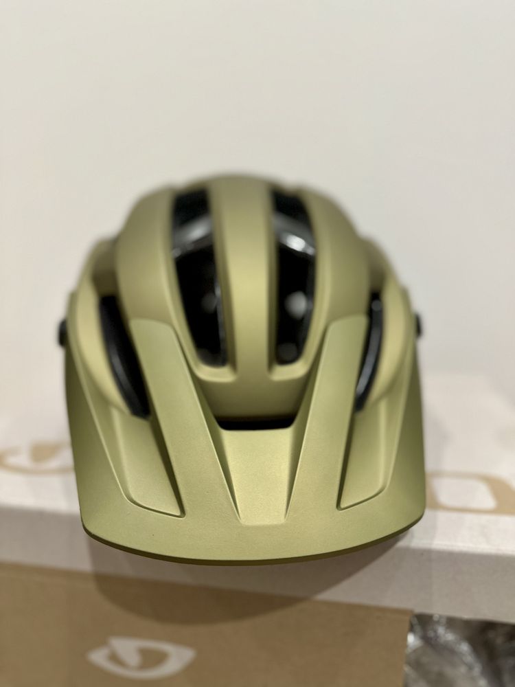 Kask rowerowy Giro Manifest Mips roz.M ( 55-59cm)