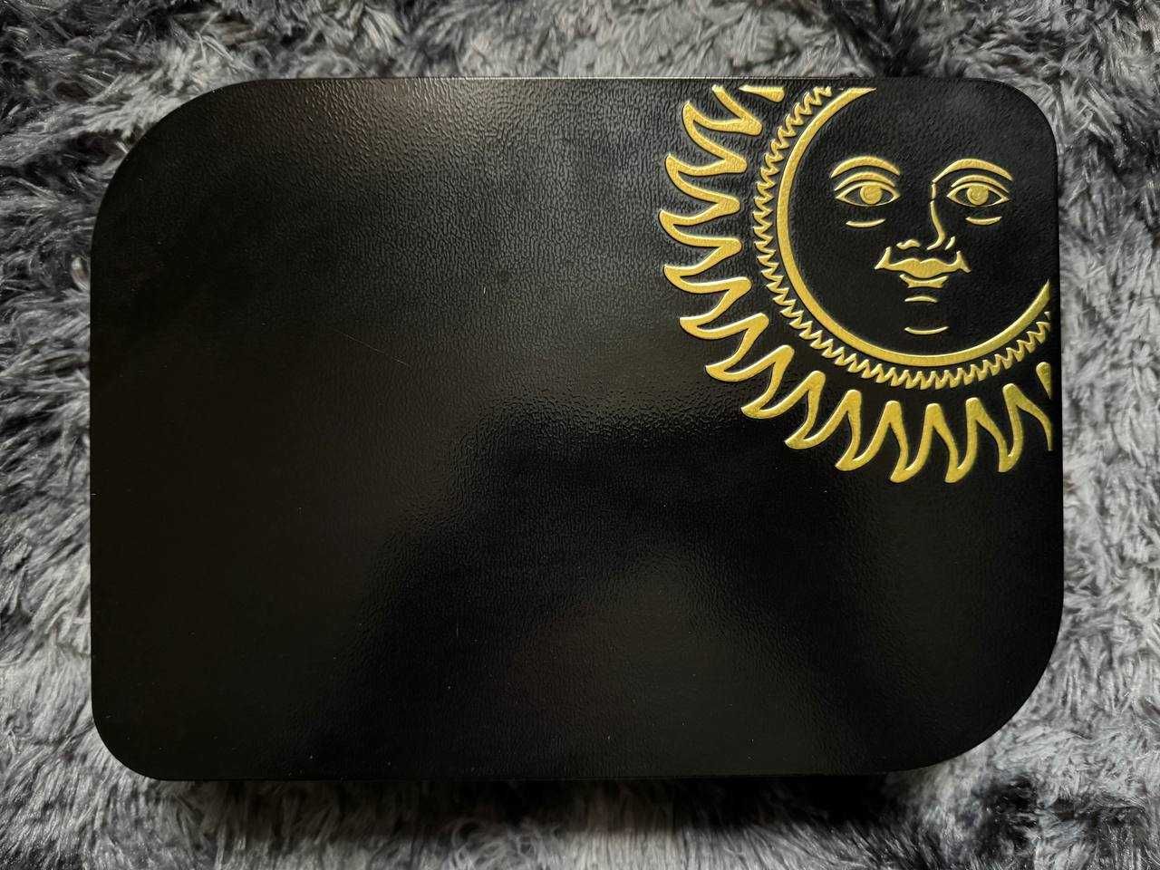 Металическая коробка