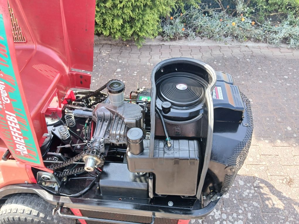 Tractor corta relva Gianini Ferrari 360 grausProfessional