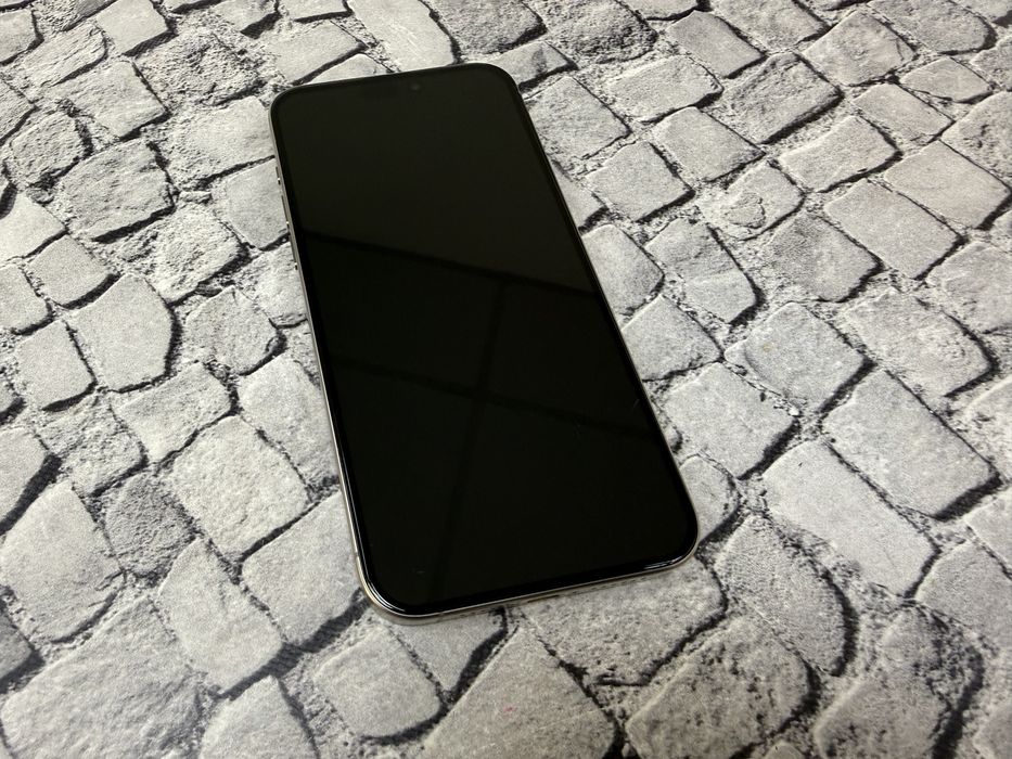 Iihone 15 Pro Max 256gb neverlock Natural Titanium Global 860$