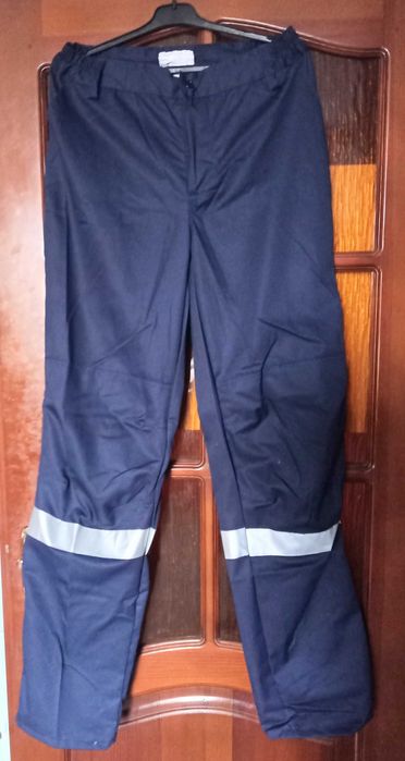 Спецодяг. Костюм для захисту від забруднень.