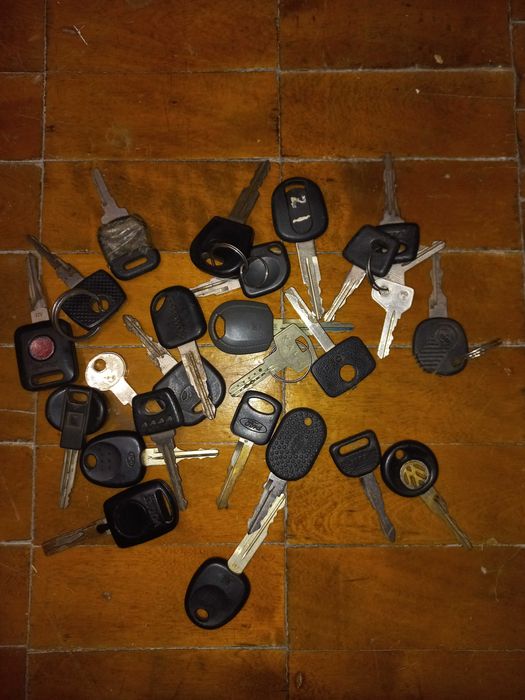 брелок пульт-ключ Мерседес,VW,Шкода,Хонда,Киа,Тойота,BMW,Хюндай и др.