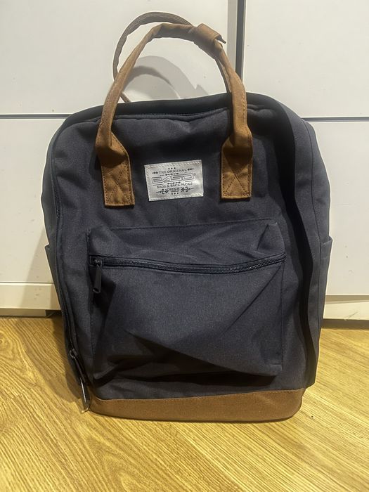 Plecak granatowy