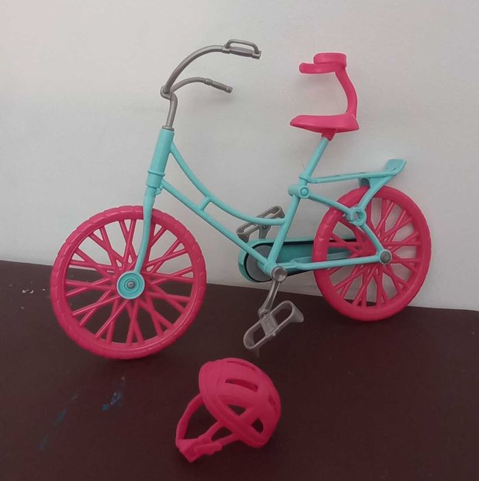 Bicicleta BARBIE original, com capacete