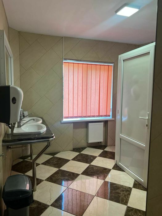 Продаж бізнес центру 4200м, 1-8пов., вул. Личаківська / Б.Котика 7