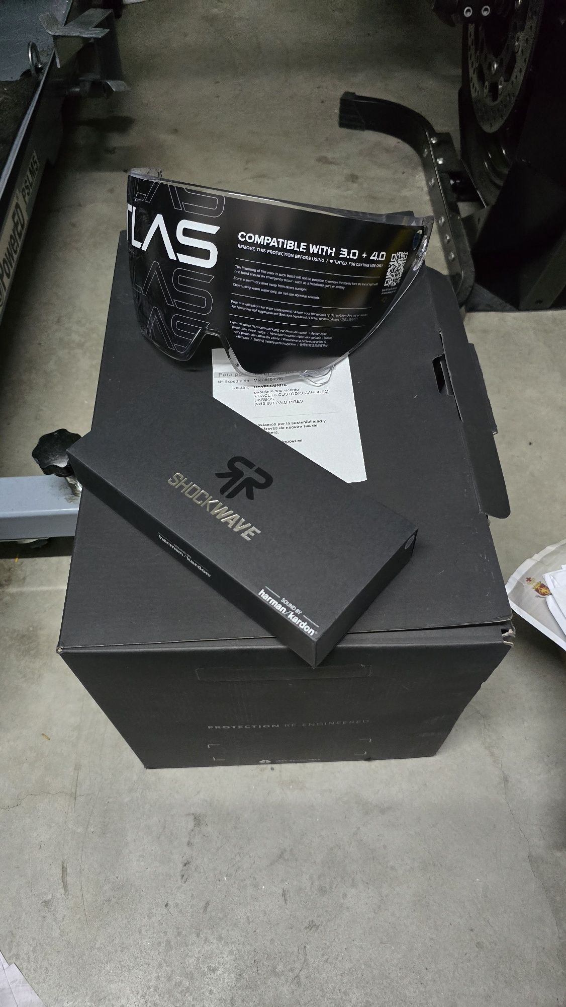 Capacete ruroc atlas com shockwave