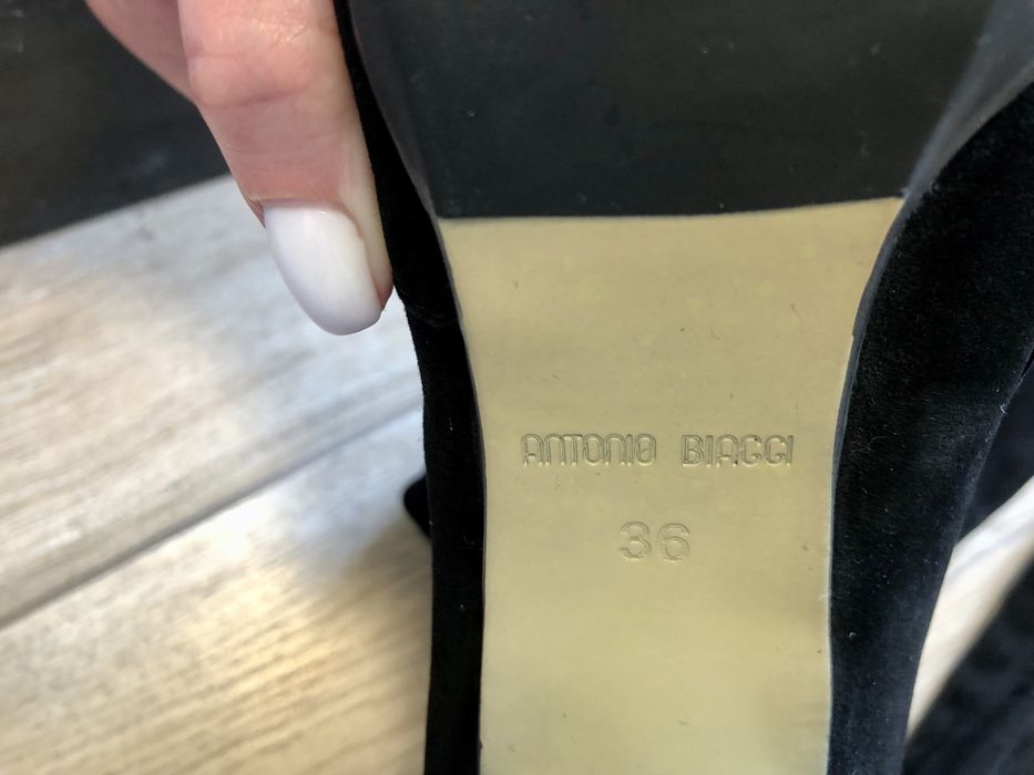 Замшеві ботфорти на підборах Antonio Biaggi