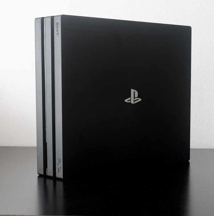 Playstation 4 Pro c/ Limpeza e Pasta Térmica Novas