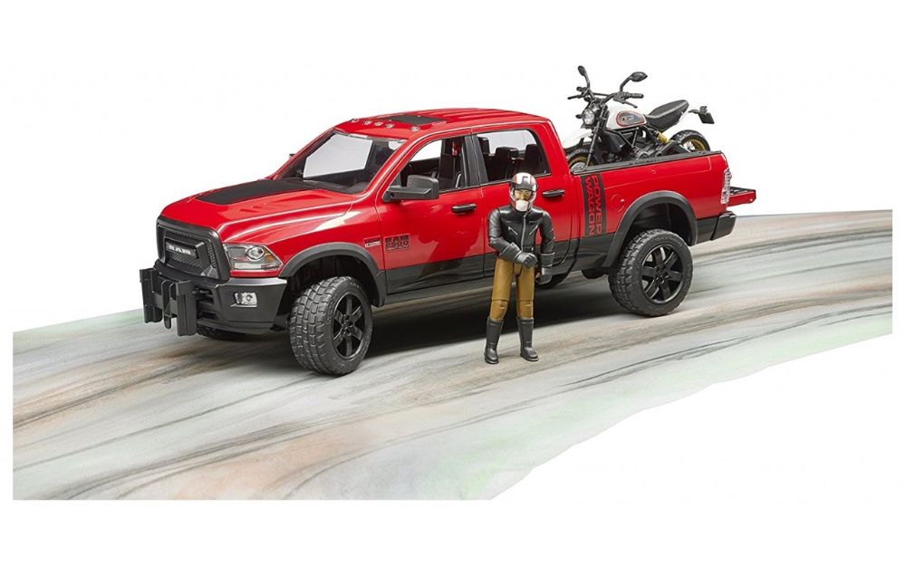 Пікап Dodge RAM 2500 з мотоциклом Ducati від Bruder (Брудер) 02502