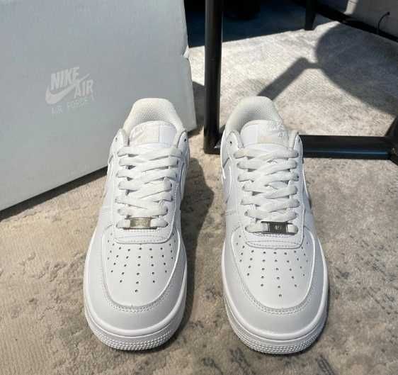 NikeAirForce1Low07White r.38