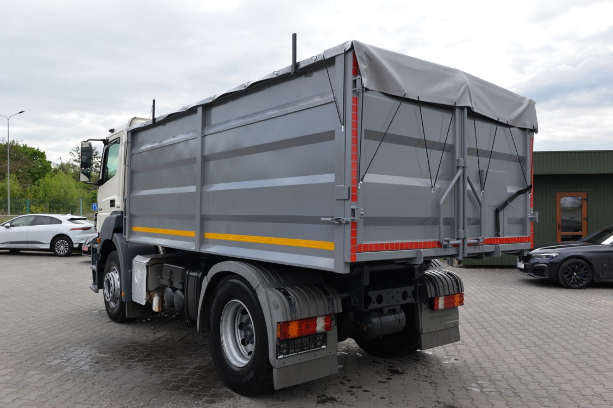 Mercedes-Benz Axor 1840 Самосвал 2011р