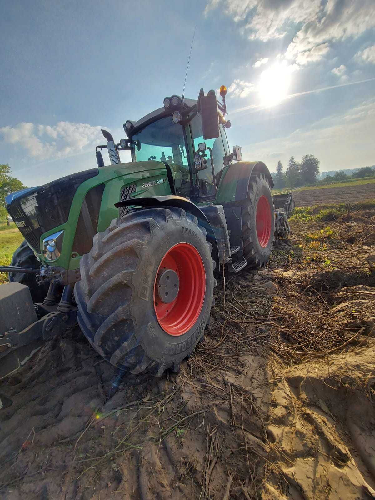 Wynajem ciągnika rolniczego Fendt 930