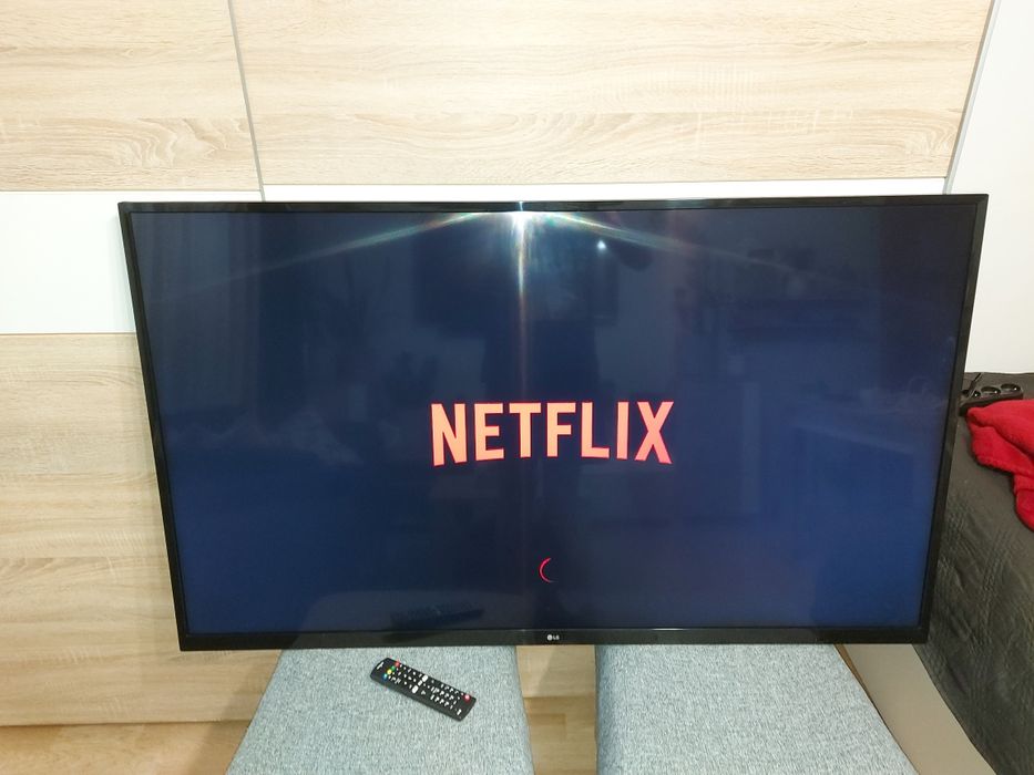 LG smart tv 55 WebOs sztuczna inteligencja Hdr 4k Wi Fi bt. jak nowy t