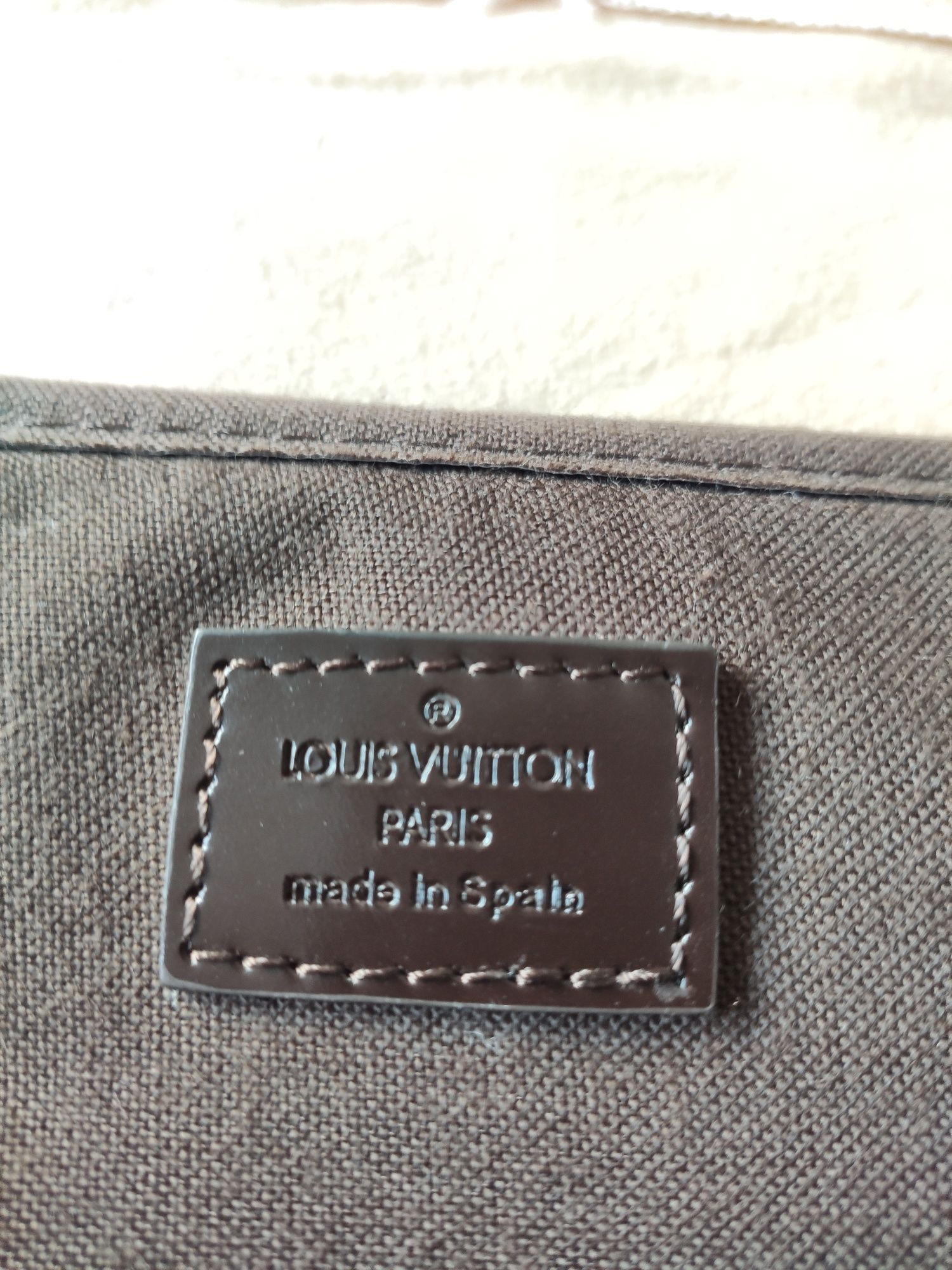 Torba na laptop Louis Vuitton skóra saffiano NOWA