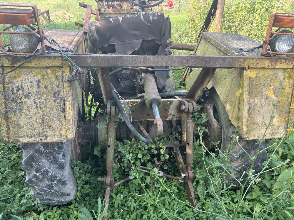 Продам по ціні металолому