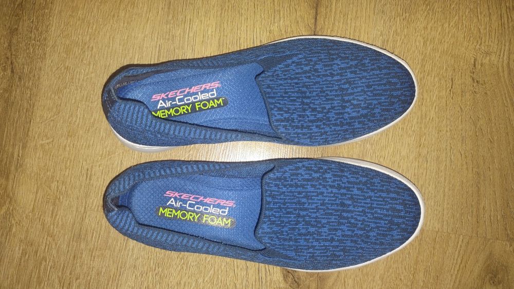 Жіночі сліпони Skechers р. 38