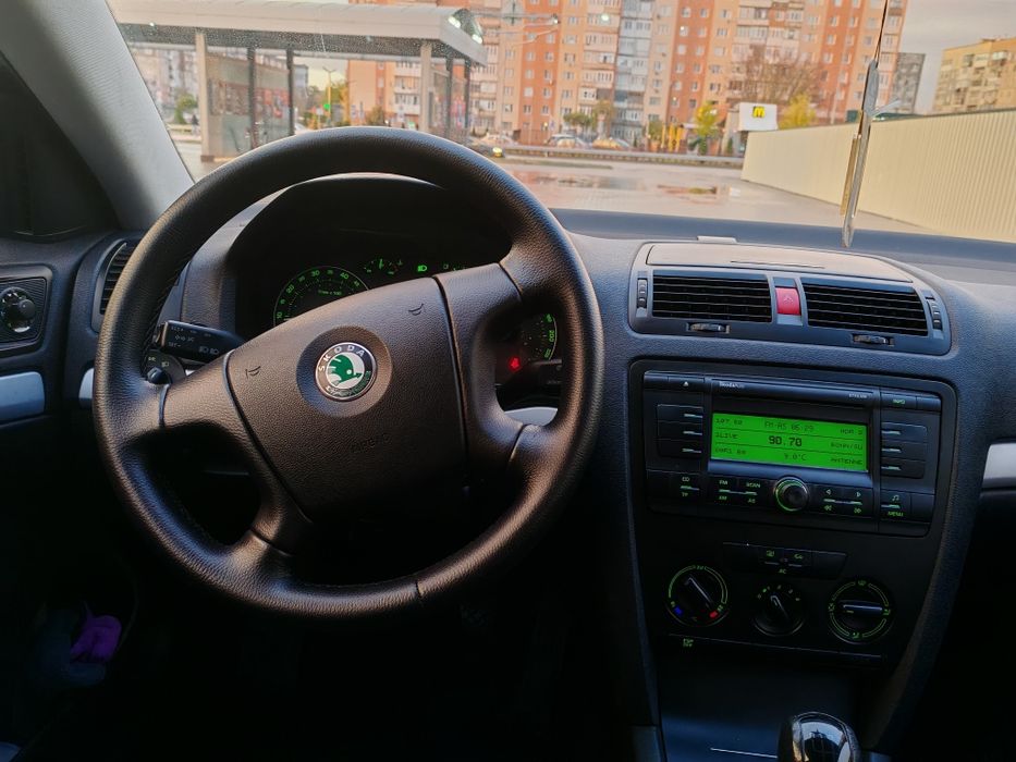 Skoda Octavia A5 1.6 mpi бензин