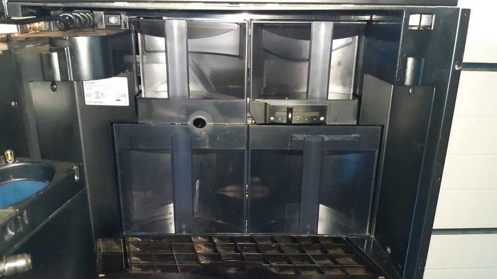 Ekspres Miele CVA 5060 Kawiarka z młynkiem