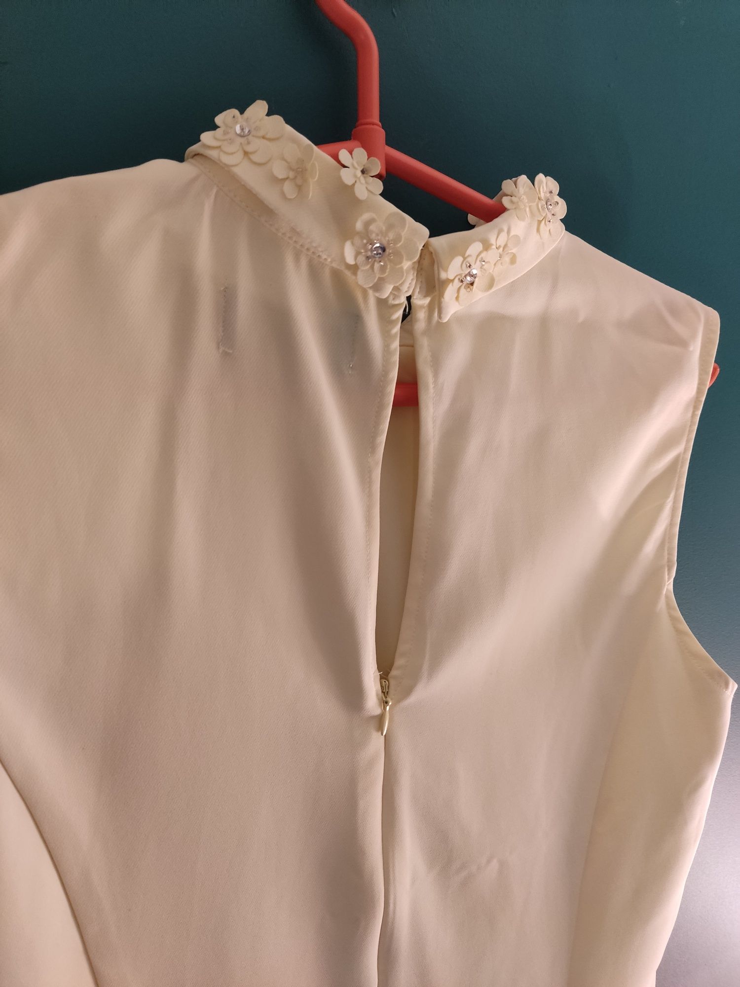 Sukienka krótka elegancka z kołnierzykiem Bez rękawów Mohito 38 M