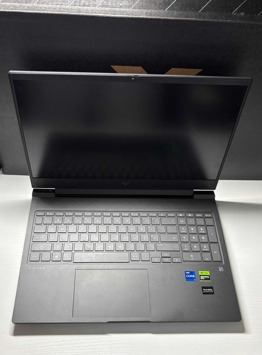 Portátil Gaming HP Victus 16| i7-13700H | RTX 4060 | 16GB RAM |1TB SSD