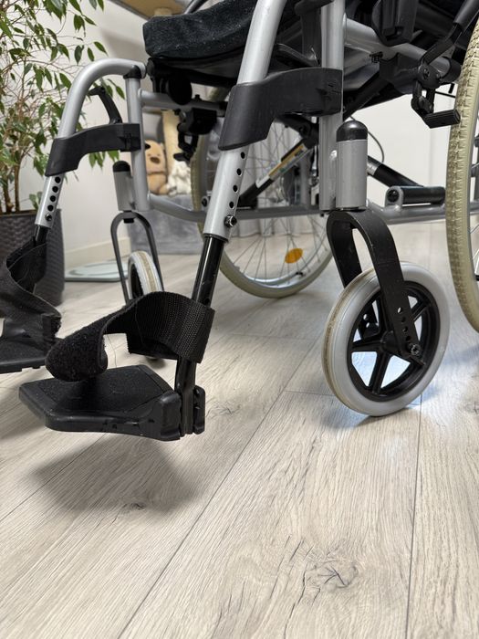 Складний інвалідний візок Breezy | Инвалидная коляска