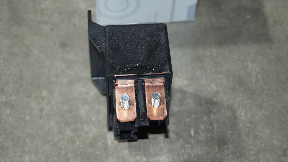 Реле АКБ додаткового акумулятора блок спрінтер Sprinter W906 W907