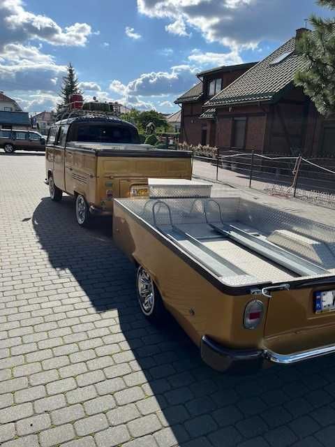 Przyczepa custom do przewozu motocykli