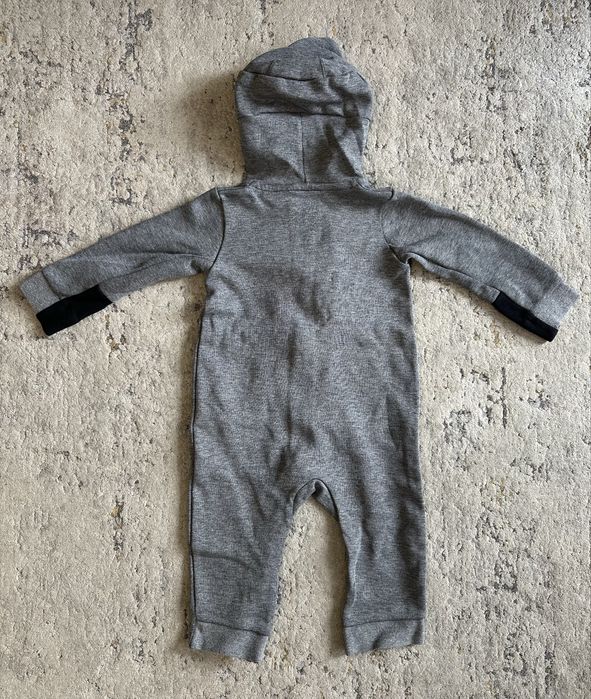 Nike kombinezon / Pajacyk z kapturem na zamek r. 86 1-1,5 lat