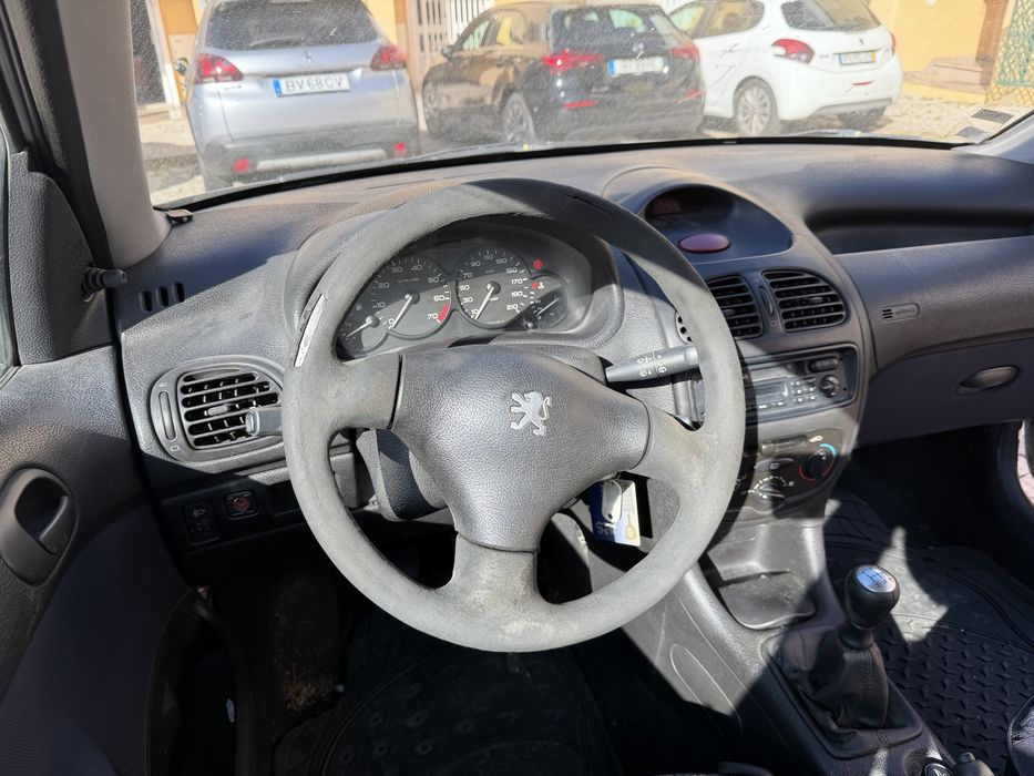 Peugeot 206 1.1 gasolina
