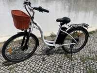 Bicicleta Elétrica urbana DYU C6 - branca