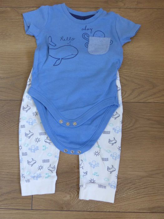 Body ze spodenkami r. 80 9-12 cm nowy