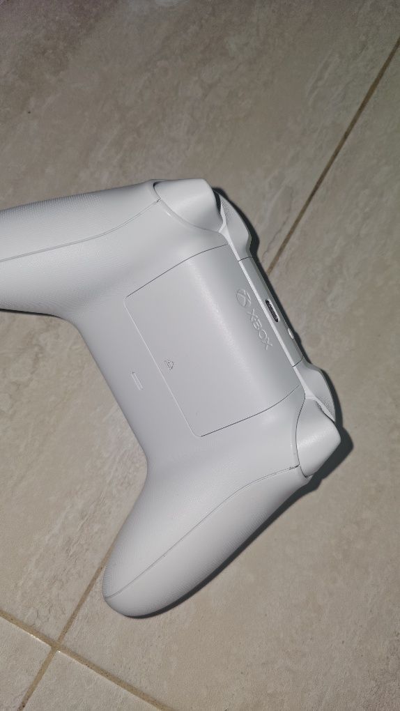 X box series s dysk ssd pad z analogami halla