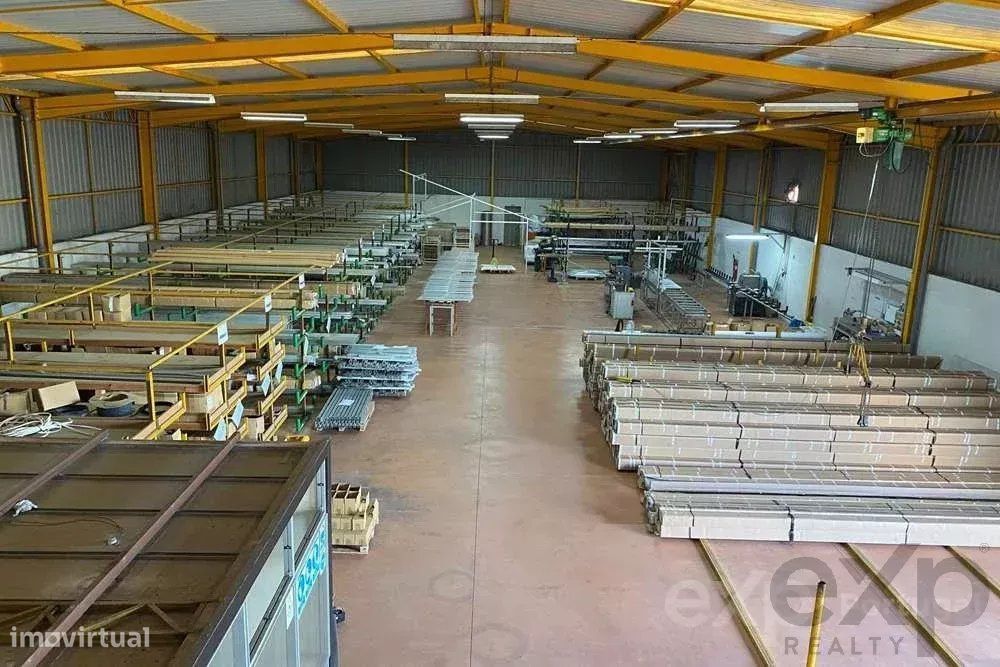 Armazem em Avanca com 810m2