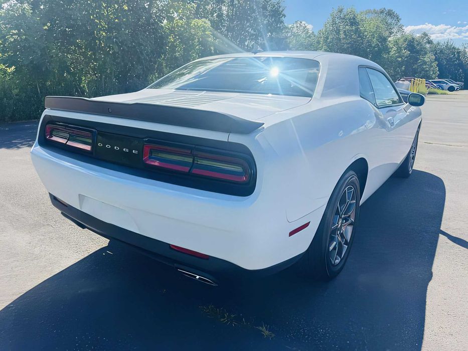Dodge Challenger      2018