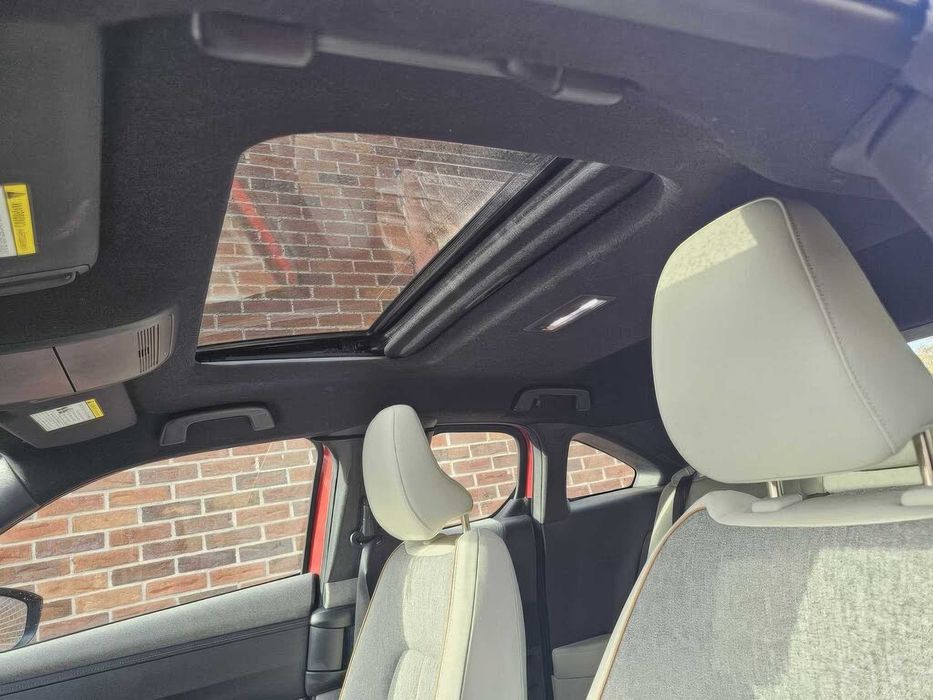 Mazda MX-30 Premium Plus      2022