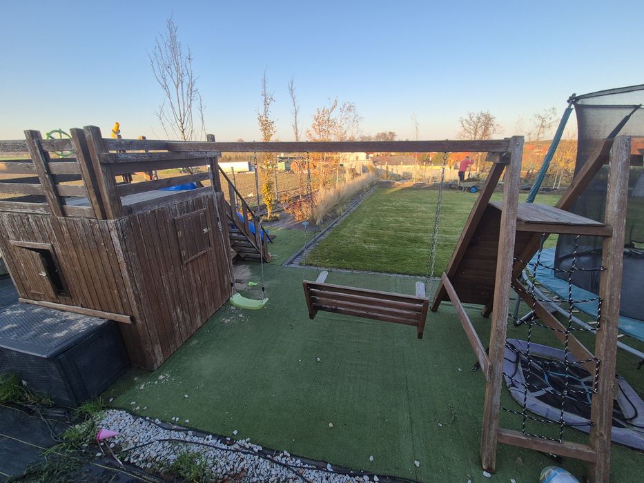 Plac zabaw drewniany z akcesoriami duży zjeżdżalnia domek wspinaczka