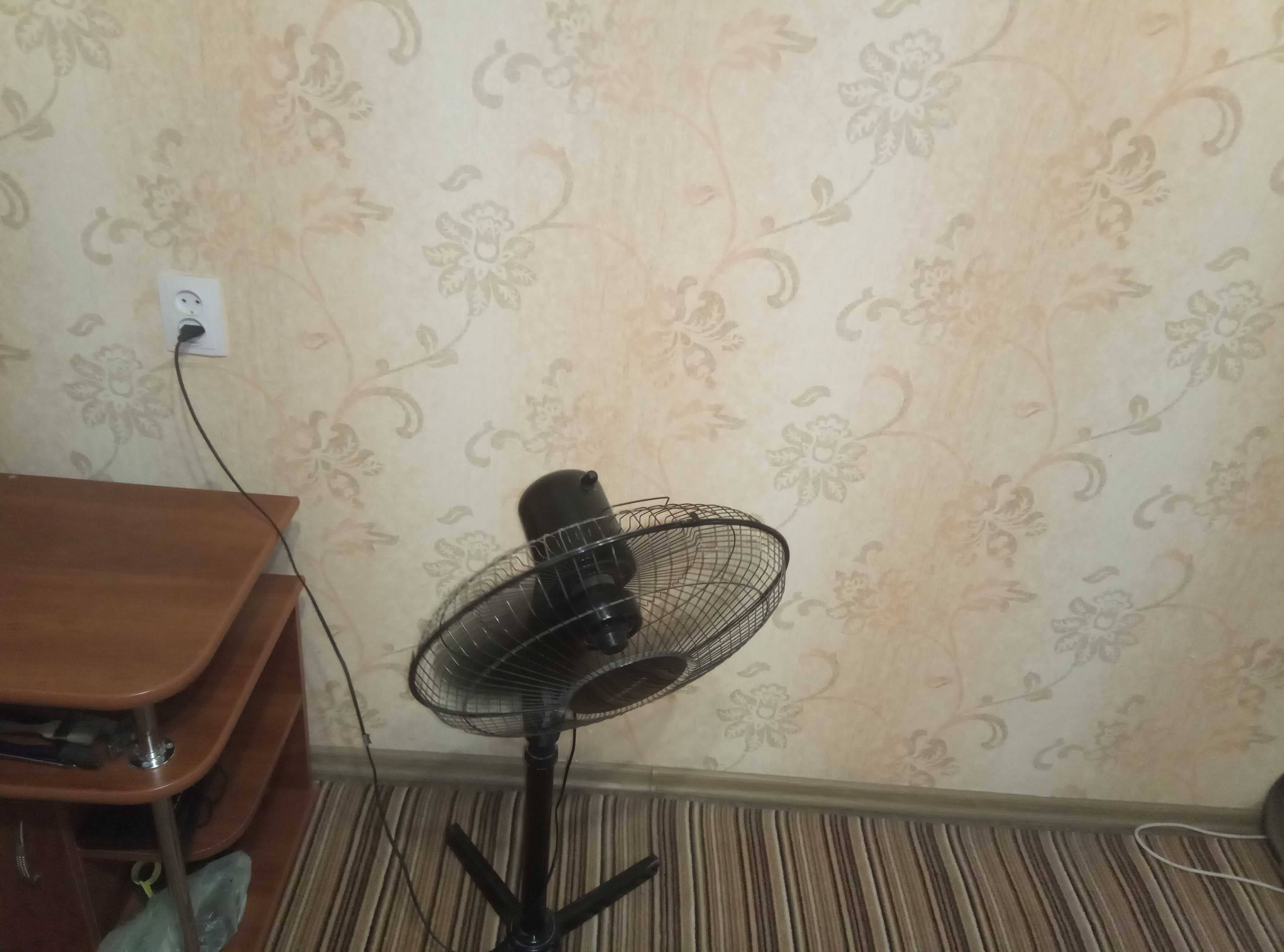 Напольный вентилятор
