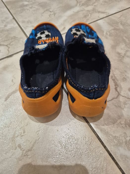 Взуття дитяче, тапки