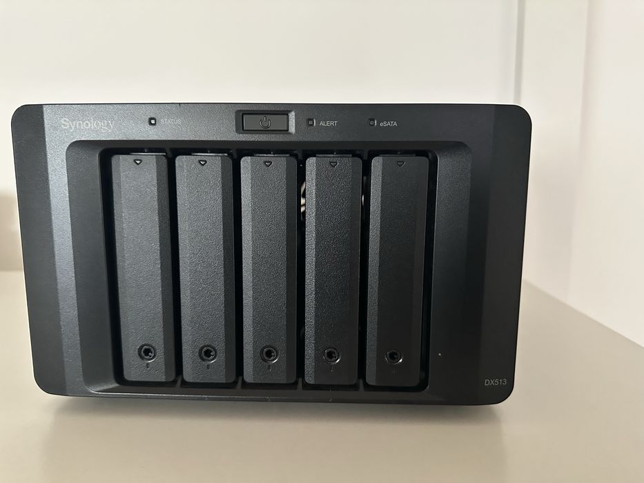 Servidor Synology Dx513