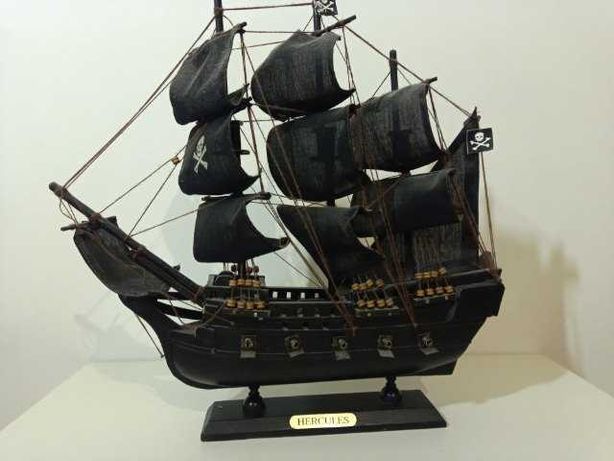 kolekcjonerski statek "czarna perła" duży