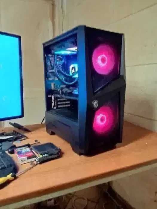 pc gaming high end - i5 13600K - RX 9070 XT