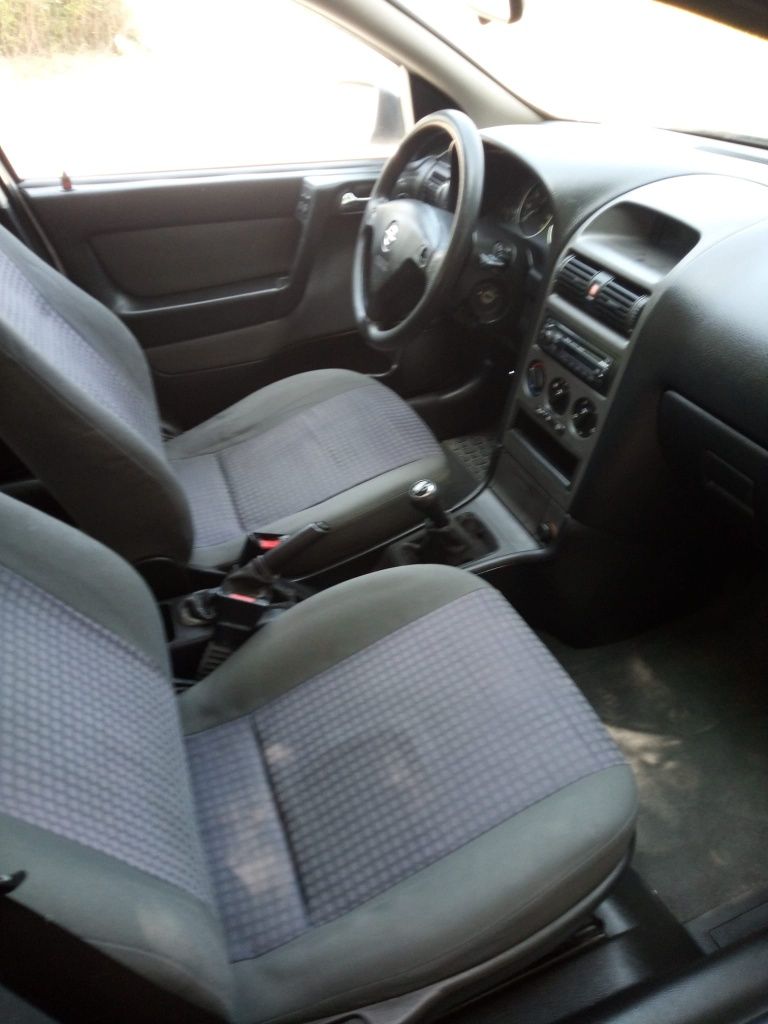 Opel astra 1.4 gasolina de 2003 com Ar condicionado