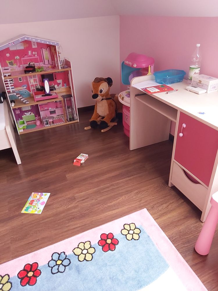 Zestaw mebli do pokoju dziecięcego BRW