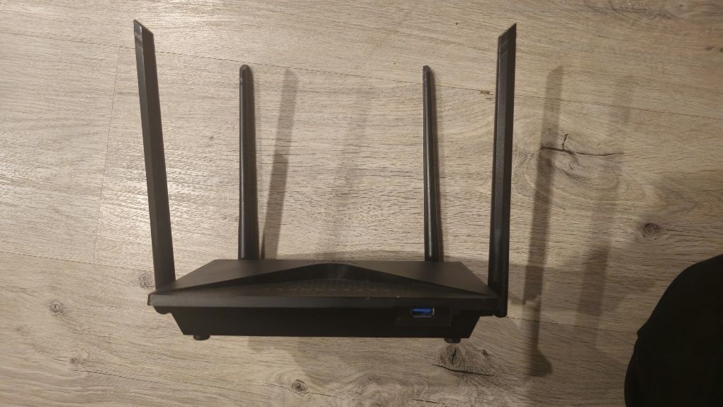 Router D-link dir-853